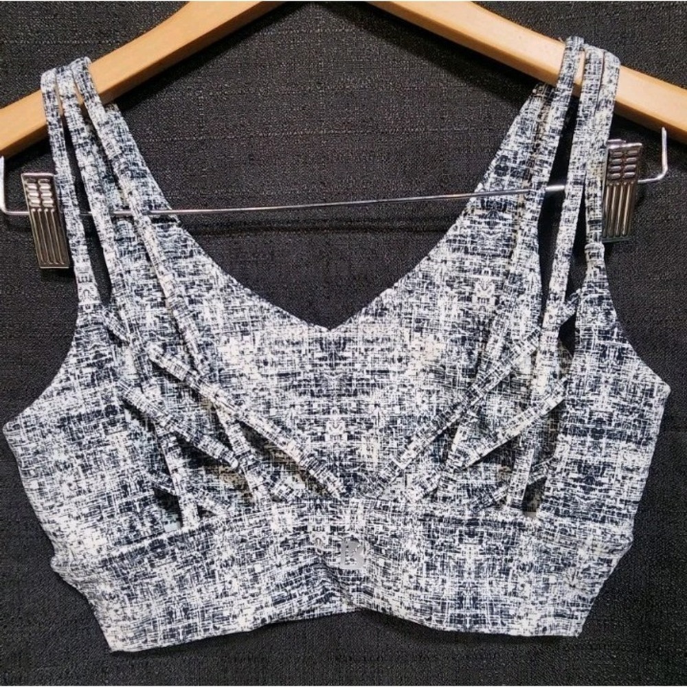 Buff bunny Collection Black White Strappy Sports Bra‎ Size XS NWOT Active Top
